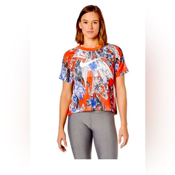 Nike Sportswear Hyper Femme Perforated Floral Print Short Sleeve Top Size M - Picture 1 of 6